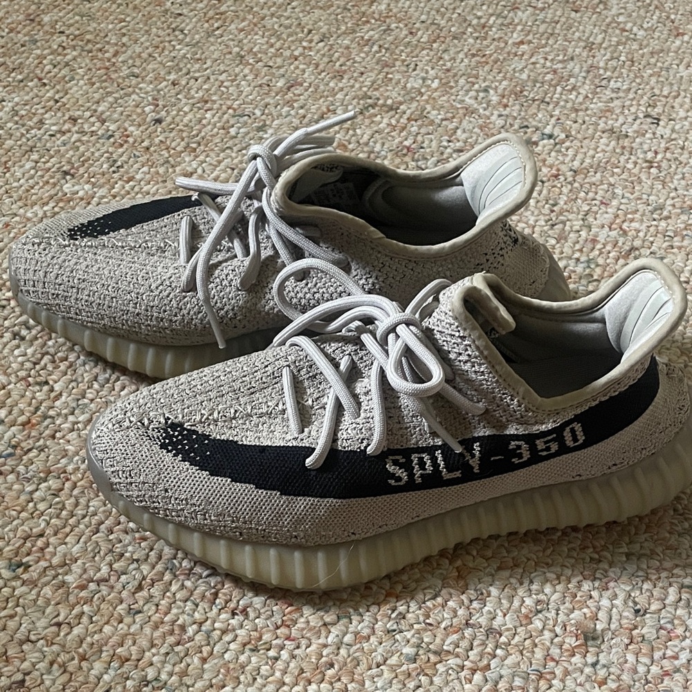 Yeezy Boost 350 V2 Gray Black Sneakers